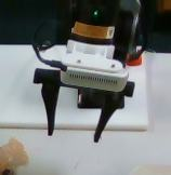 State 1: empty gripper before picking
